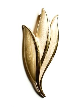 Napier Vintage Gold-Tone and Cream Pearlized Enamel Brooch